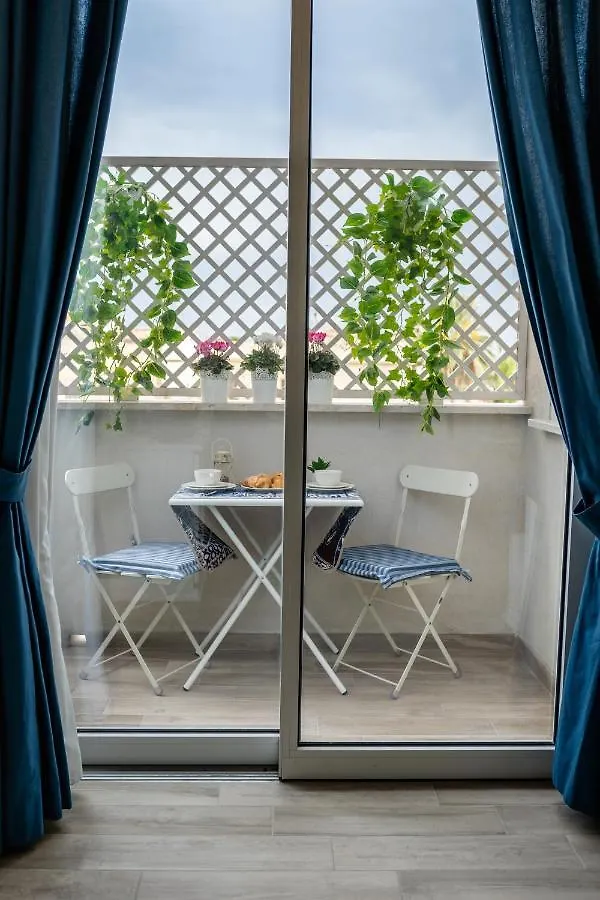Porta Aragonese Luxury Rooms Palermo 2*,  Italia